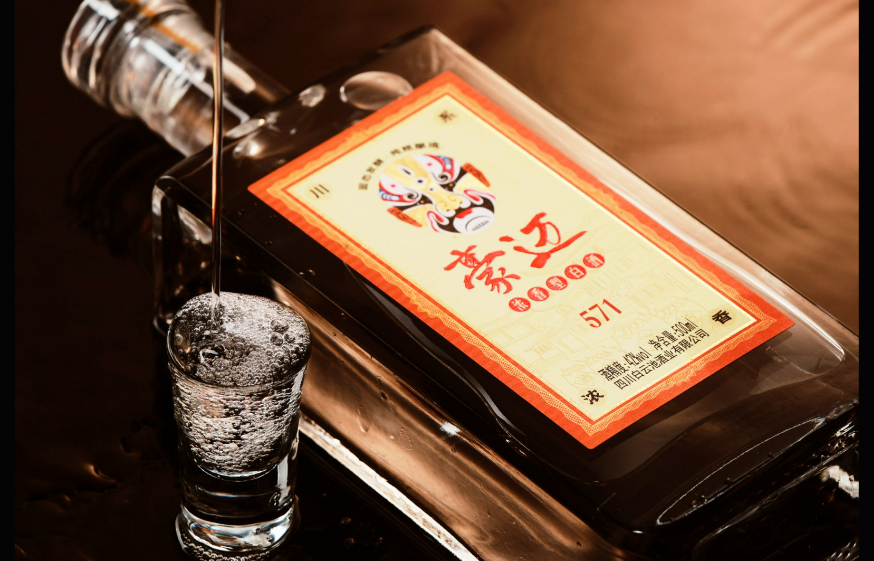 豪迈浓香白酒的“温柔收尾”：科学缓解酒后不适指南